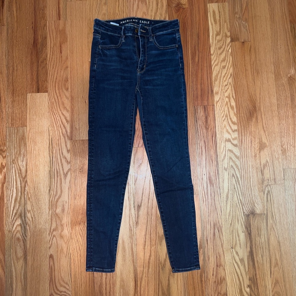 EUC American Eagle Jeans